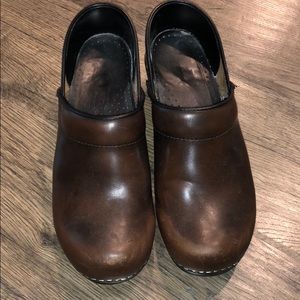 Sanita clogs size 38